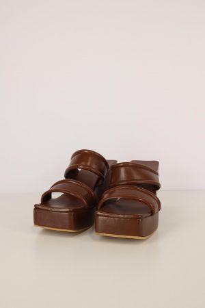 Sandalen in Braun aus Leder Rejina Pyo