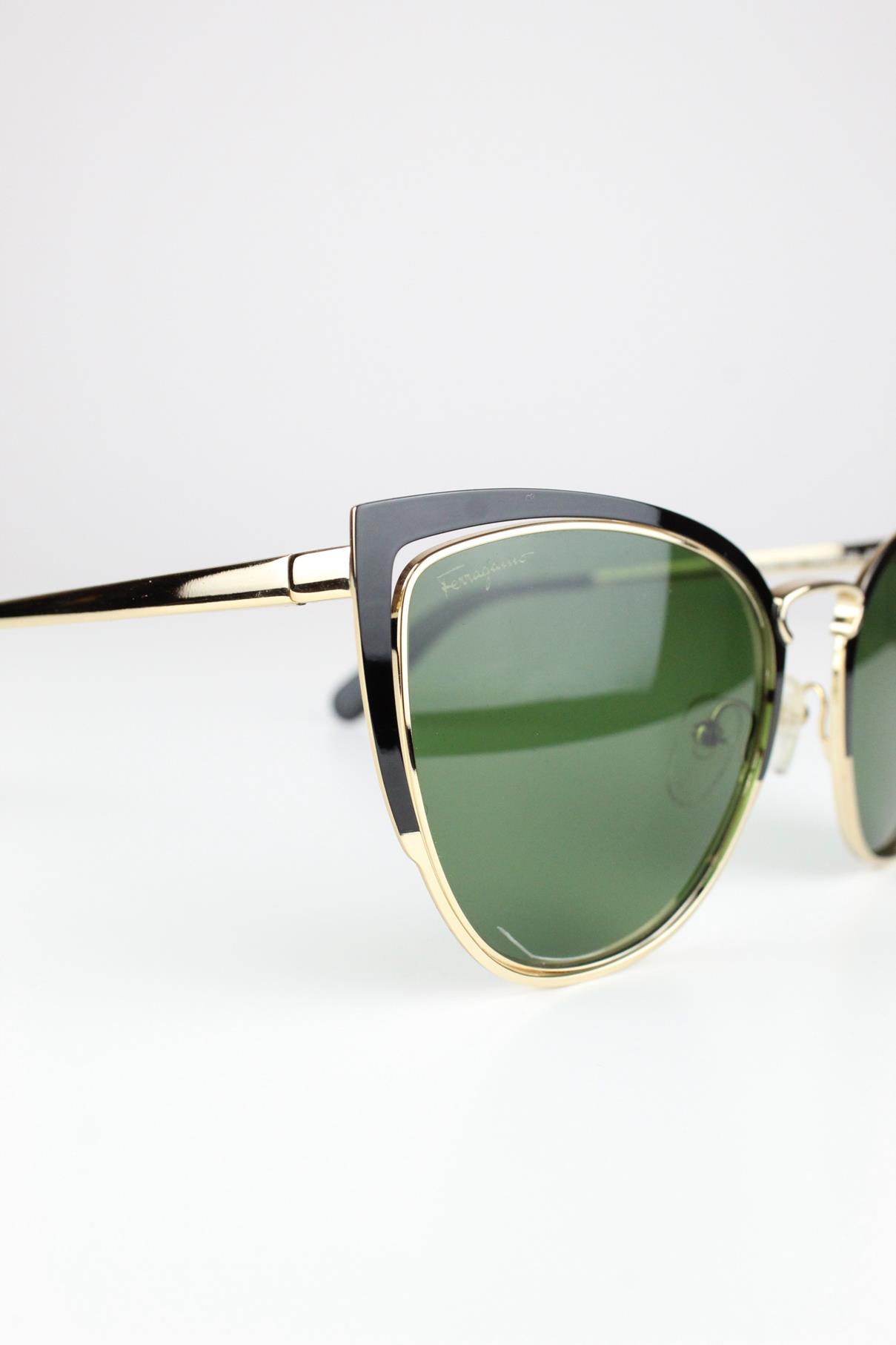 Sonnenbrille in Schwarz Salvatore Ferragamo